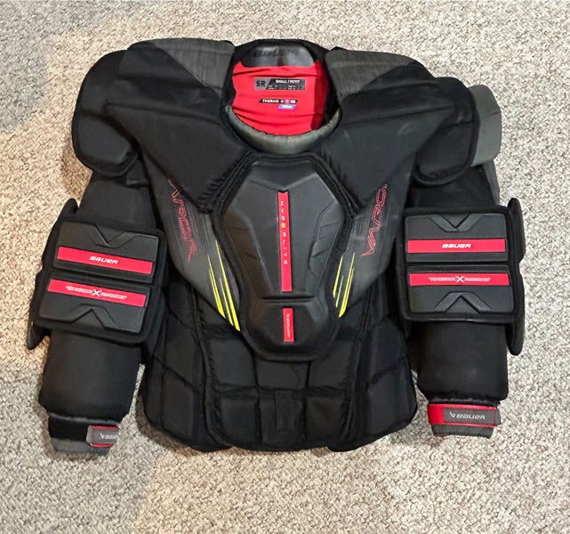 Small  2024 Bauer Vapor Hyperlite 2 Goalie Chest Protector (Used)