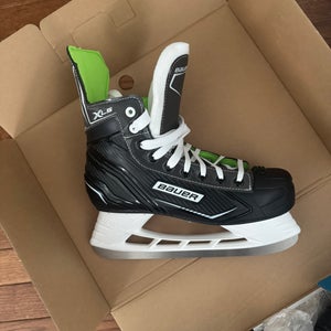 Bauer XLS Hockey Skates 8 (New)