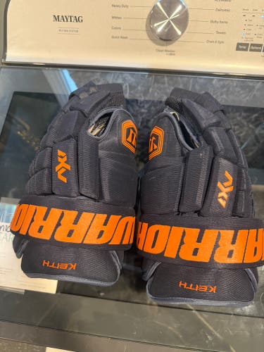 Oilers Duncan Keith Warrior AX1 Pro Gloves 14" (Used)