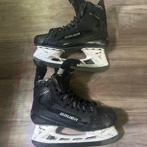 Bauer Supreme Matrix Hockey Skates Size 5.5 (Used)