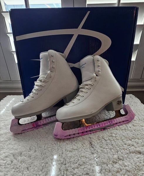 Riedell Topaz Figure Skates size 4 width D