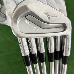 Mizuno Pro 243 Forged Iron Set 5-G / KBS Tour 130 X Extra Stiff +1/2