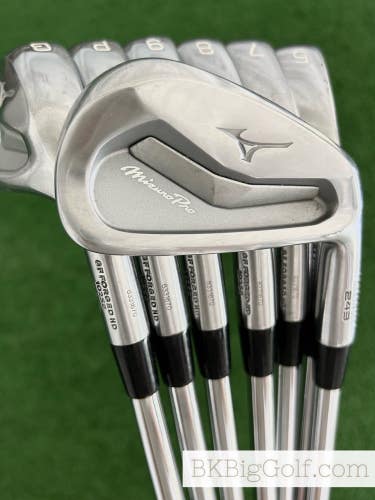 Mizuno Pro 243 Forged Iron Set 5-G / KBS Tour 130 X Extra Stiff +1/2