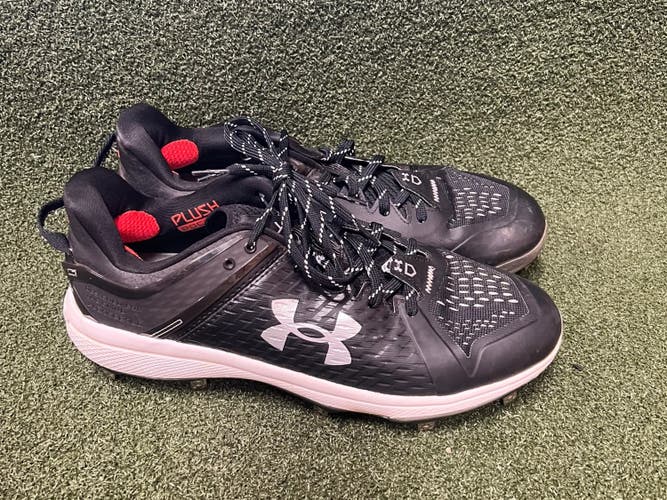 Under Armour Yard Metal Cleats: Men's 10.5 (4148)