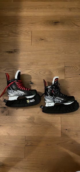 2023 Bauer Vapor X3.7 Hockey Skates Regular Width 7 (Used)
