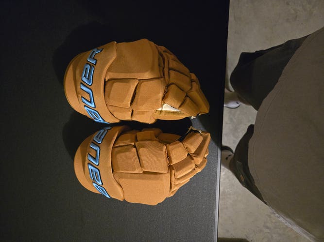 Bauer Supreme Mach Gloves 14" Pro Stock (New)