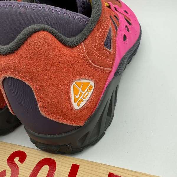 Nike ACG Air Exploraid Light Wild Mango Fuchsia FV2925-600  display picture 1