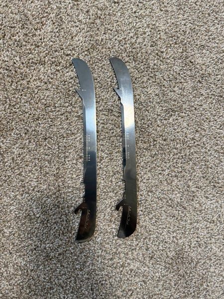 NEW! Bauer Fly-Ti 272 mm