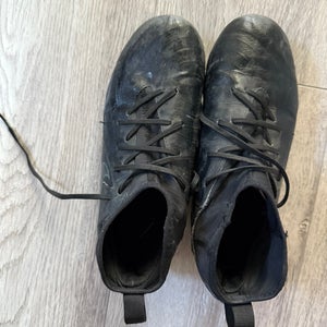 Black Unisex 5Y (Big Kids / Youth) Nike Cleats (Used)