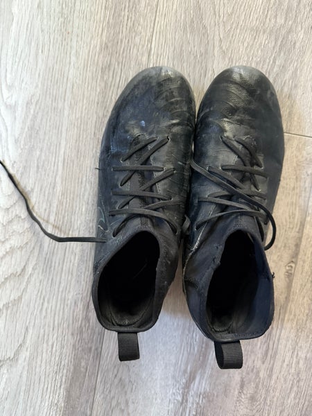 Black Unisex 5Y (Big Kids / Youth) Nike Cleats (Used)