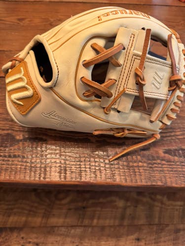 2025 Marucci Ascension RH Infield Baseball Glove 11.5" (New)