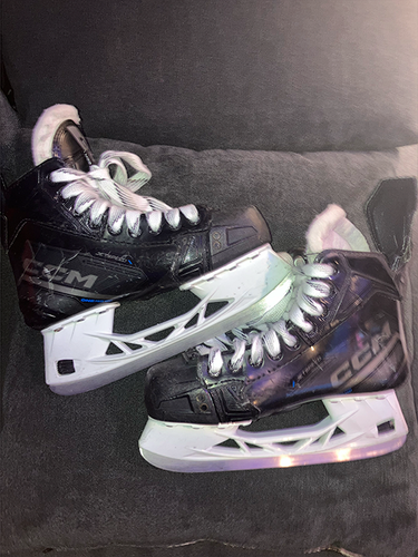 CCM JetSpeed FT675 Hockey Skates Regular Width Size 5 (Used)