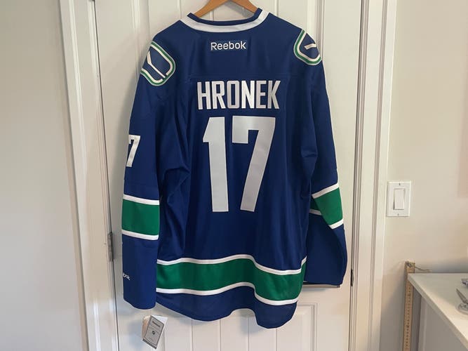 BNWT Authentic Reebok Vancouver Canucks Filip Hronek Blue Jersey Size XXL 2XL