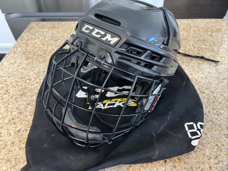 CCM Super Tacks X Hockey NHL Helmet Black Senior Medium FM 780 Face Mask Cage