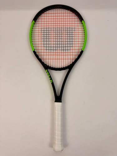 Wilson Blade 104 V6, 4 1/4 Very Good Condition
