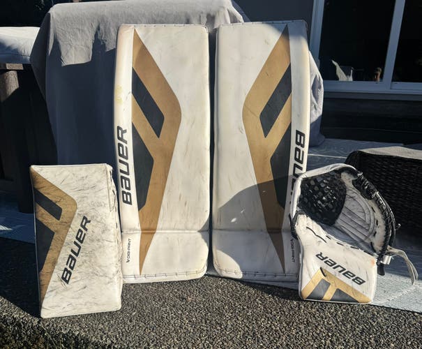 WHL GAME WORN BAUER HYPERLITE2 34+1 + 580 GLOVE & SHADOW BLOCKER