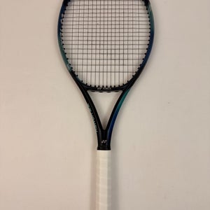 Yonex Ezone 98 Tour 2022, 4 1/4 Very Good Condition