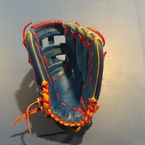 2023 Wilson A2K RH Outfield Baseball Glove 12.5" (New)