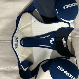 Medium Junior Sher-Wood Shoulder Pads (Used)