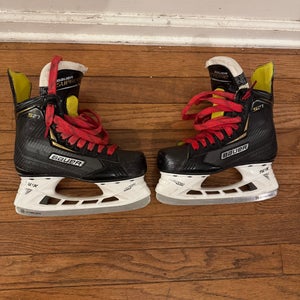 Bauer Supreme S27 Hockey Skates Regular Width Size 2 (Used)