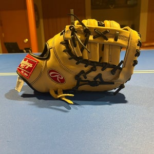 Rawlings Baseball Glove