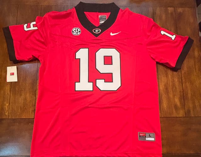 Nike Georgia Bulldogs #19 Brock Bowers Red Jersey. Adult Large—NWT