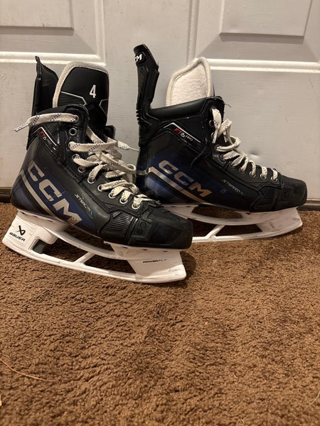 CCM JetSpeed FT6 Pro Hockey Skates Regular Width Pro Stock 8 (Used)