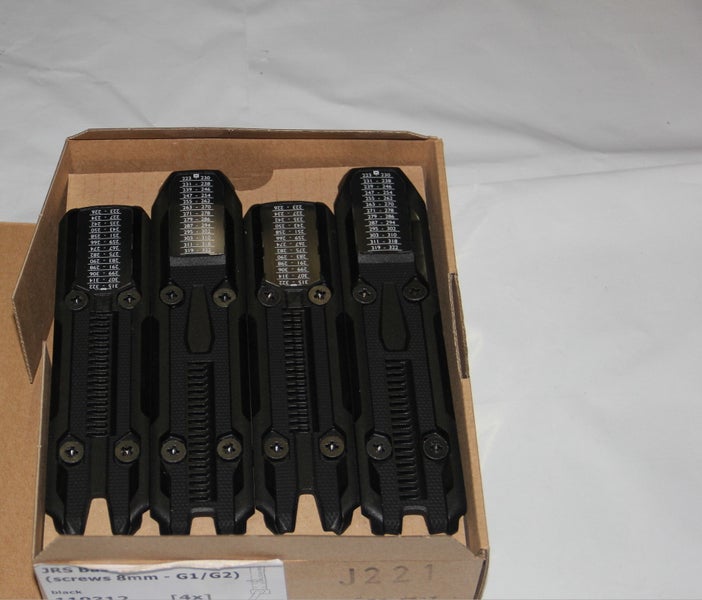 NEW  Tyrolia Head Ski Bindings base JRS Medium   base/ track for ski bindings 4 pairs in box