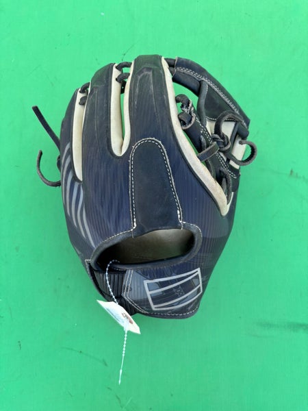 Black Rawlings REV1X RH Infield Baseball Glove 11.5"