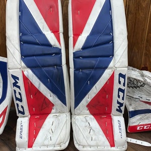 Matching Set - CCM Goalie Pads & Gloves - Jr.