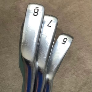Men's 2015 XXIO Forged Right Handed Iron Set Stiff Flex Graphite Shaft (Used)