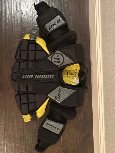 Warrior Ritual XP Goalie Chest Protector Junior Small / Medium
