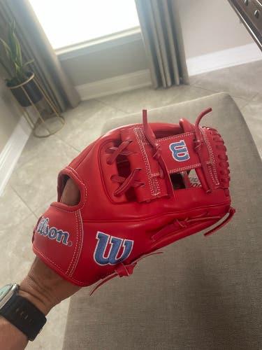 2025 Wilson A2000 RH Baseball Glove 11.75" (New) model 1975