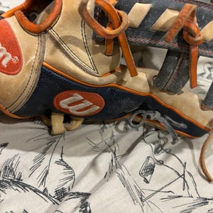 2019 Wilson A2000 RH Infield Baseball Glove 11.5" (Used)
