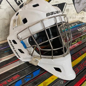 Senior 2024 Medium Bauer NME One Goalie Mask (Used) + brand new dangler