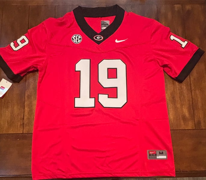Nike Georgia Bulldogs #19 Brock Bowers Red Jersey. Adult Medium —NWT