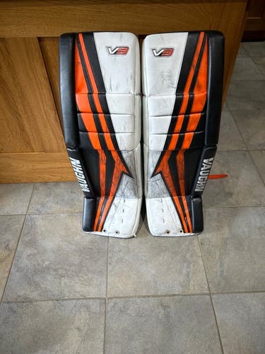 Lehigh Valley Phantoms Used Vaughn Pro Stock Velocity V9 Pro Carbon Goalie Leg Pads