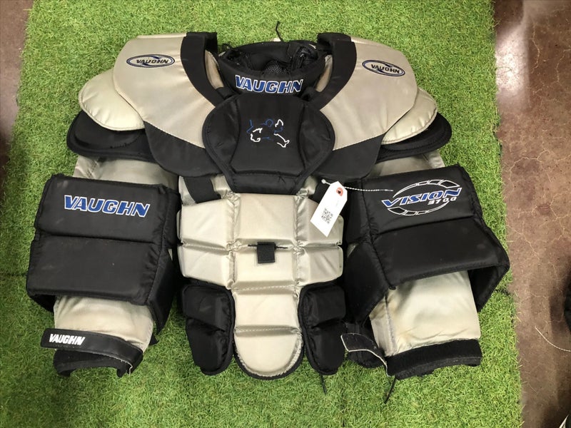 Senior Medium Vaughn Vision 3700 Goalie Chest Protector (Used)
