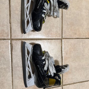 Bauer Supreme 3S Hockey Goalie Skates Size 3 (Used)