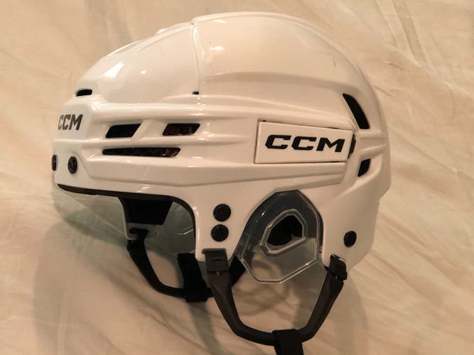 Medium CCM Tacks 720 Helmet (Like New No Box)