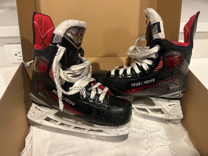 Bauer Vapor X5 Pro Hockey Skates Regular Width 13.5 (Used)