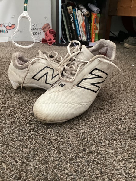 White Men's Size M 9.5 (W 10.5) Adult New Balance Burn X4 Low Top Molded Cleats (Used)