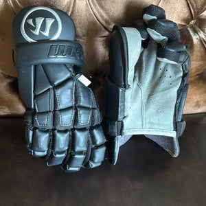 Warrior Nemesis Goalie Gloves 12" (Used)