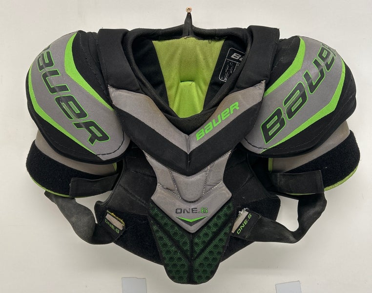 Small Senior Bauer Supreme One.6 Shoulder Pads (Used)