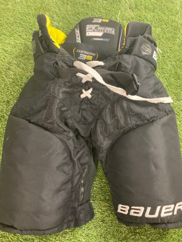 Black Junior Small Bauer Supreme 3S Hockey Pants (Used)