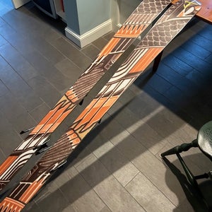 Unisex J Skis 185 cm Skis With Bindings Max Din 15