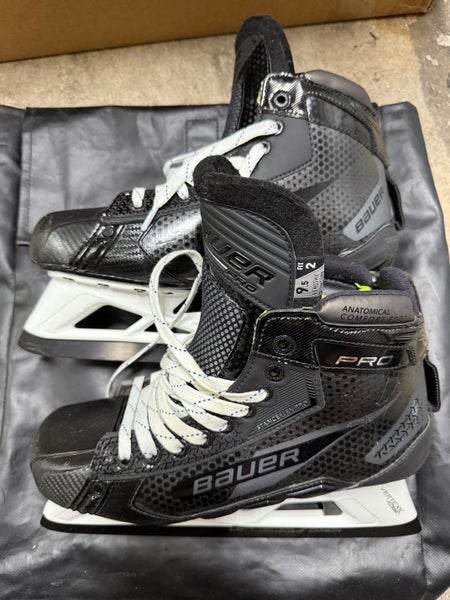 USED Bauer Pro Hockey Goalie Skates Regular Width Pro Stock 9.5 Fit 2 - Wedgewood