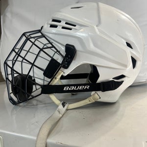 Large Bauer Re-Akt 95 Helmet (Used)