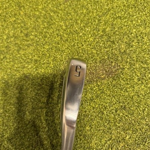 Titlesit 2023 T100 Single 5 Iron, AMT White Stiff Flex, RH