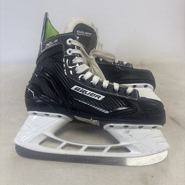 Junior Size 4 Bauer XLS Ice Hockey Skates